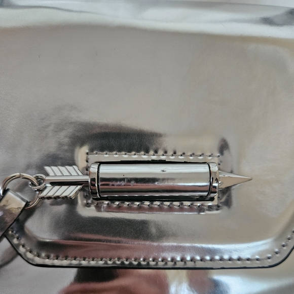 Mackage silver crossbody purse - Picture 7 of 10